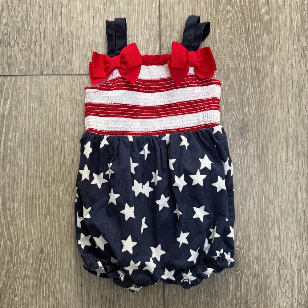 GYMBOREE SLEEVELESS SMOCKED ROMPER 4TH OF JULY AMERICANA FLAG 3-6MO